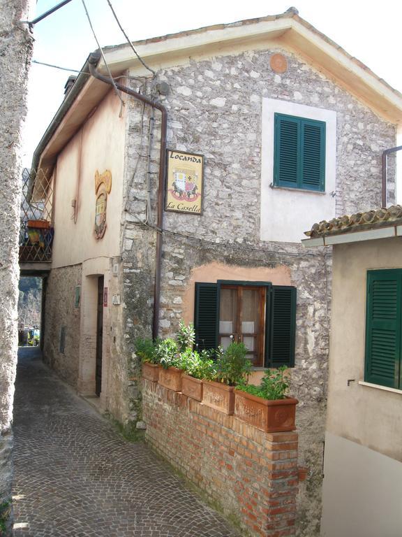 Locanda della Casella Cineto Romano Esterno foto